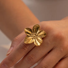 Load image into Gallery viewer, Flora adjustable ring
