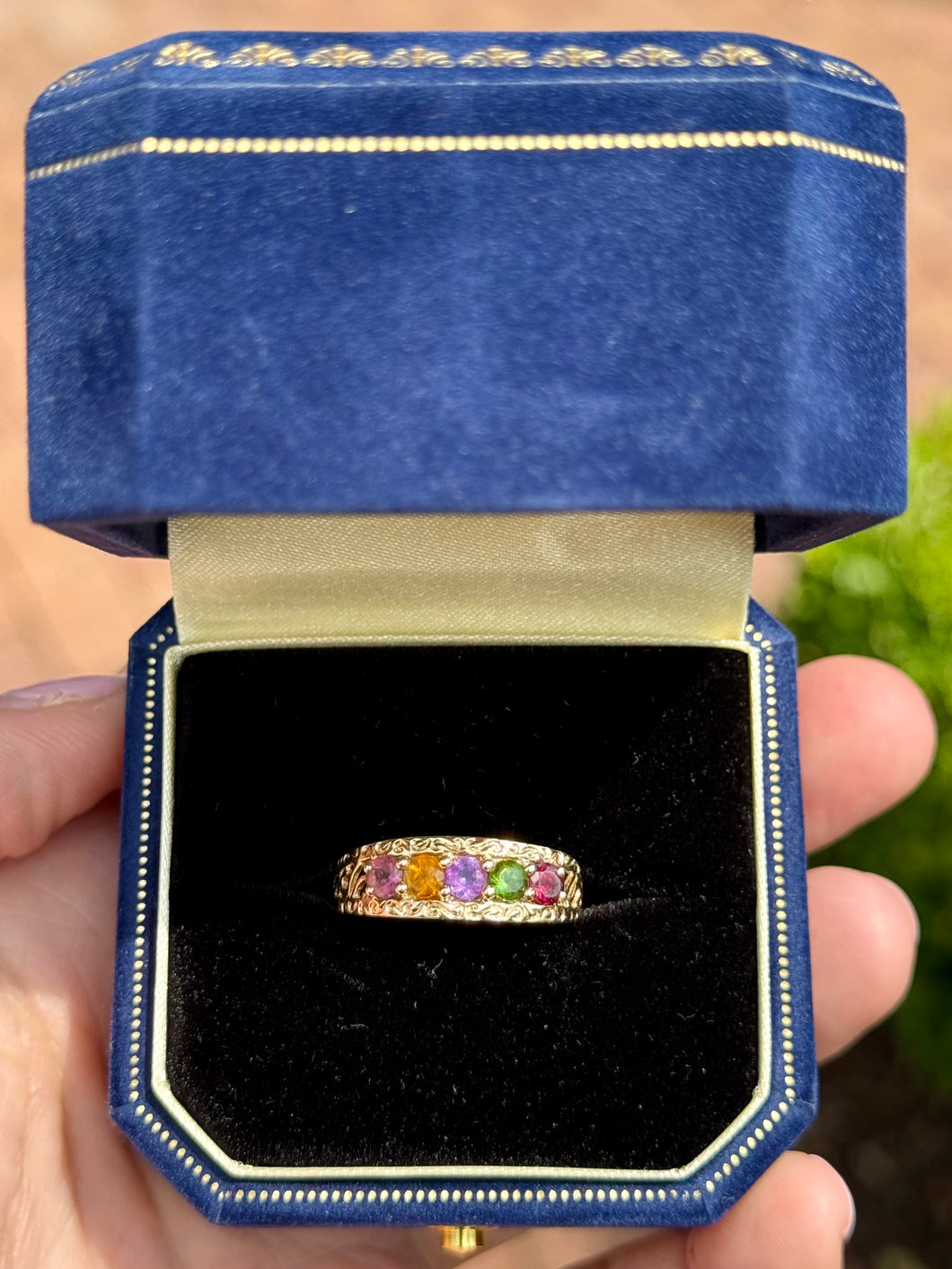 Confetti Ring