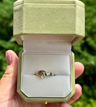 Load image into Gallery viewer, Emeraude Ring
