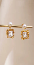 Load image into Gallery viewer, Antique Pearl Earrings
