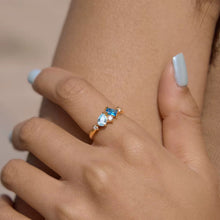 Load image into Gallery viewer, Blue’s Cluster Ring
