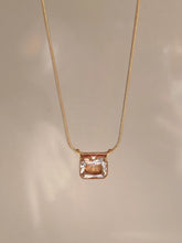 Load image into Gallery viewer, Iris Gem Necklace

