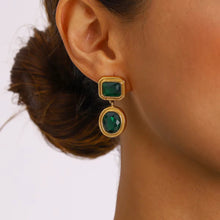 Load image into Gallery viewer, Victoria Statement Earrings
