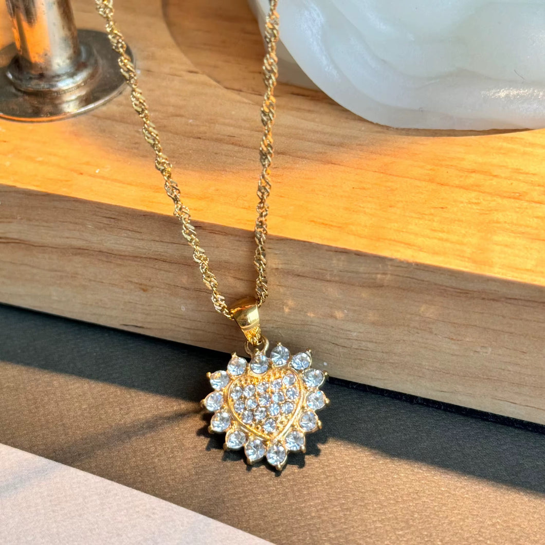 Victoria Pendant