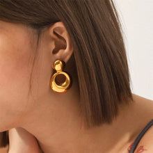 Load image into Gallery viewer, Mardi Chunky Earrings
