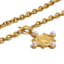 Load image into Gallery viewer, Francaise Pendant
