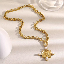 Load image into Gallery viewer, Francaise Pendant
