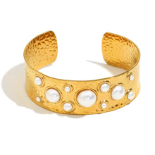 Load image into Gallery viewer, Ivory Cuff
