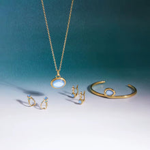 Load image into Gallery viewer, Dion Pendant
