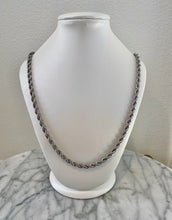 Load image into Gallery viewer, Men’s Rope Chain in silver

