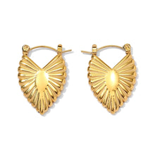 Load image into Gallery viewer, Birdie Earrings
